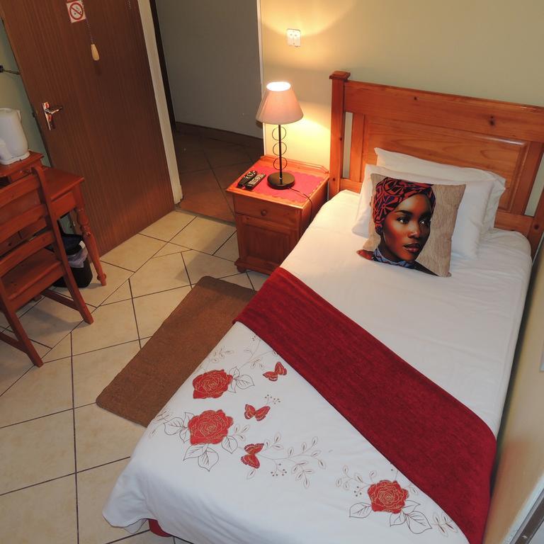 Rita's Guesthouse CC Vryheid Eksteriør billede